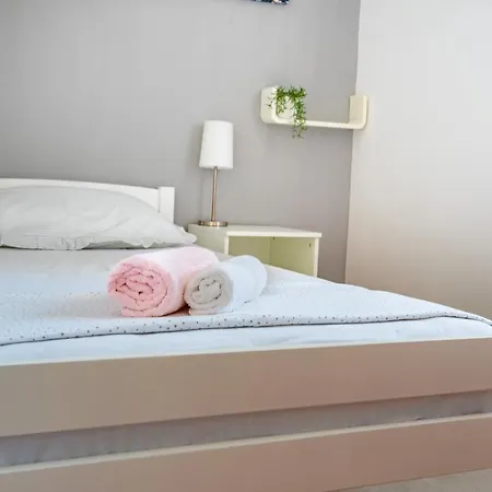 Anika * 斯普利特